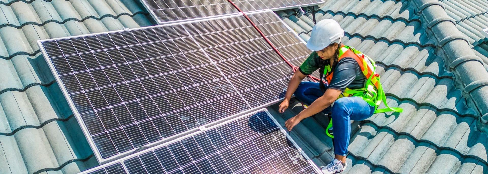 Solar PV panels are installed on the rooftop. Photo credit: ADB.